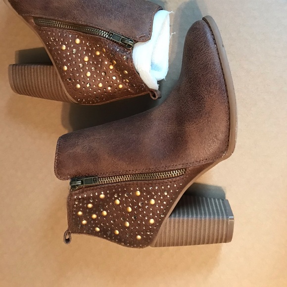 Maurices boots - Picture 3 of 4